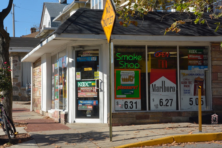 HSP Cigarette Outlet in Millbourne