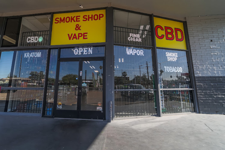 I Smoke Cigars & Vape in Mesa
