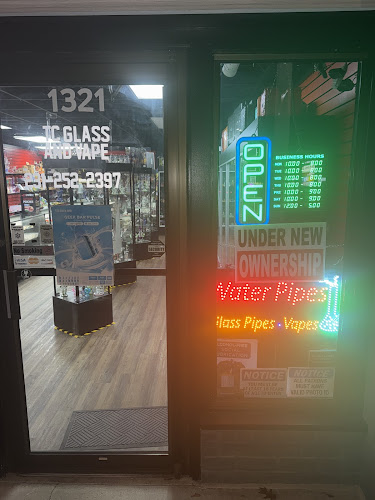 Illusions smoke shop in Traverse City