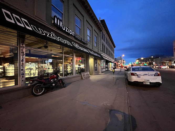 Illuzion Glass Galleries in Denver