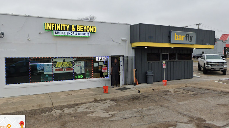 Infinity & Beyond Smoke Shop in Dallas