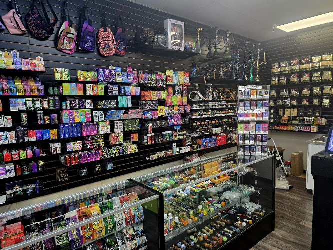 King Smoke And Vape Shop in Lilburn
