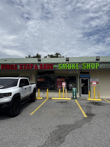 Kings stop and save smoke shop in Seffner