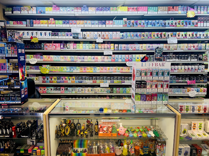 Kingston Smokers Paradise in Kingston