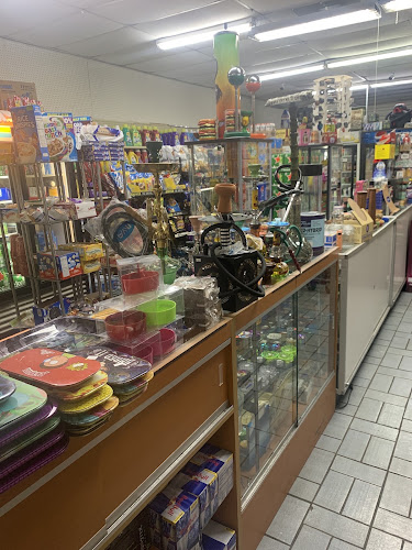 L & M Smoke Shop in Homestead