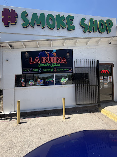 La Buena Smoke & Vape Shop in Austin