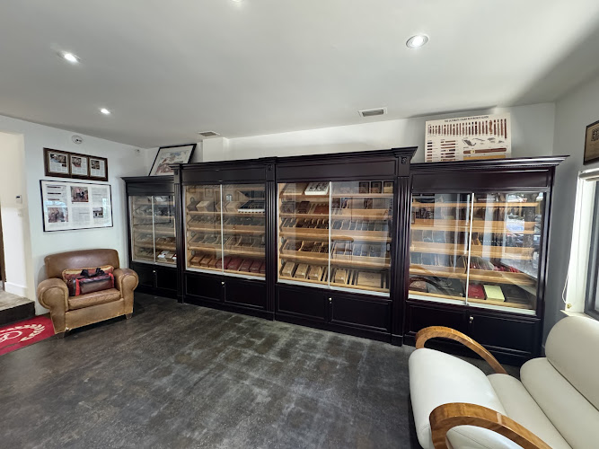 La Flor Dominicana in Coral Gables