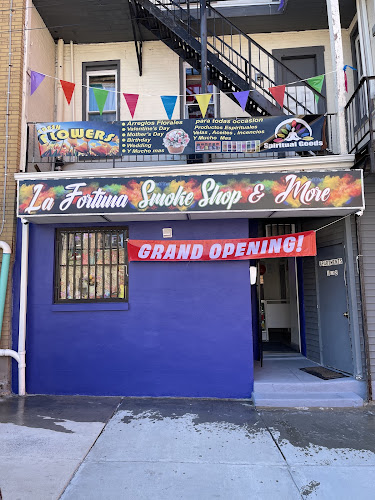 La Fortuna Smoke Shop & More in Reading