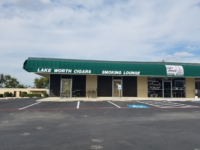 Lake Worth Cigar Lounge in Fort Worth
