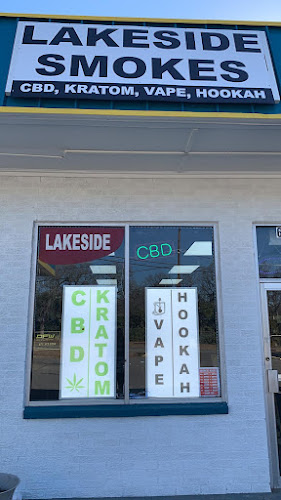 Lakeside Smokes Shop in Arlington