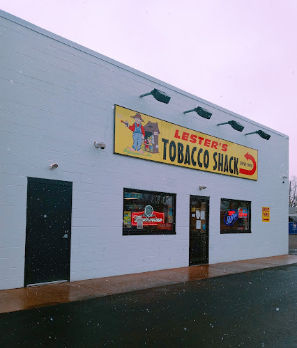 Lester's Tobacco Shop in Lima
