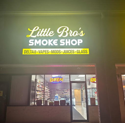 Little Bros Smoke Shop in Youngstown
