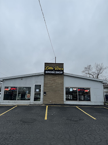 Little Bros Smoke Shop - Champion in Warren