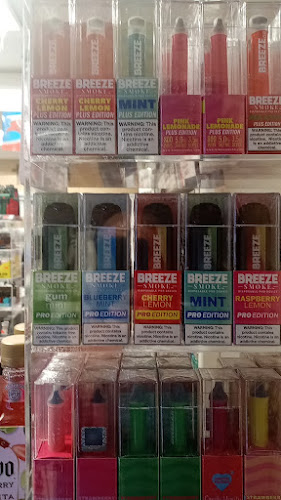 M & K Smoke Plus in Sterling Heights
