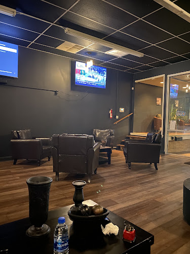 Manhattan Cigar Lounge in Kinston