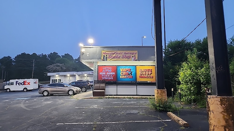 Memorial food & smoke shop in Stone Mountain