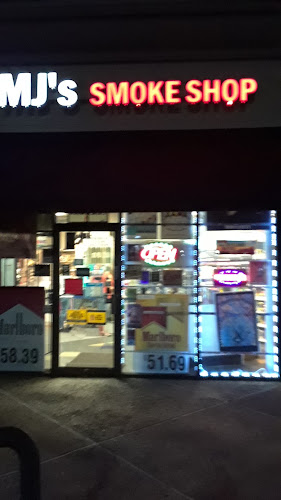 MJs Smoke Shop in Arlington