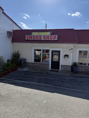 Mr vapor Smoke shop (Lux Cloud ) in Madeira