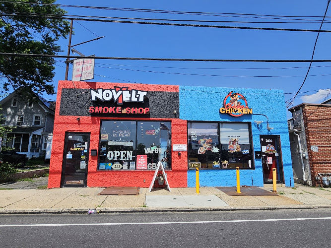 Novelty smoke shop inc in Upper Chichester