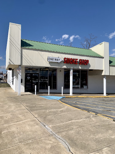 Oneway smoke shop in Aston Township