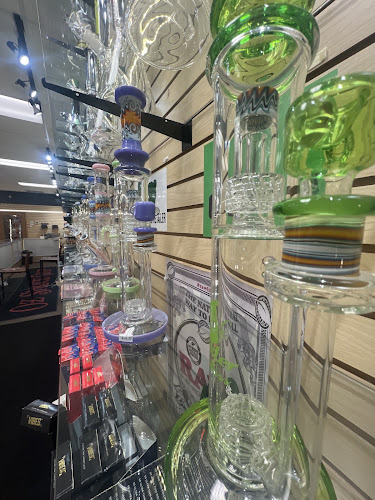OZ Smoke Shop in Buford