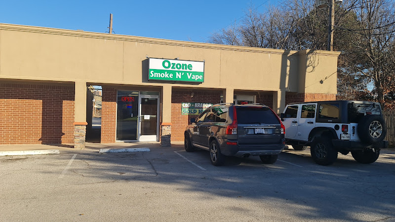 Ozone Smoke N Vape in Denton