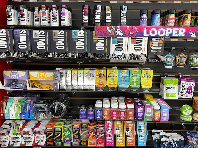 Pineapple Xpress Smoke Shop South Main in Houston