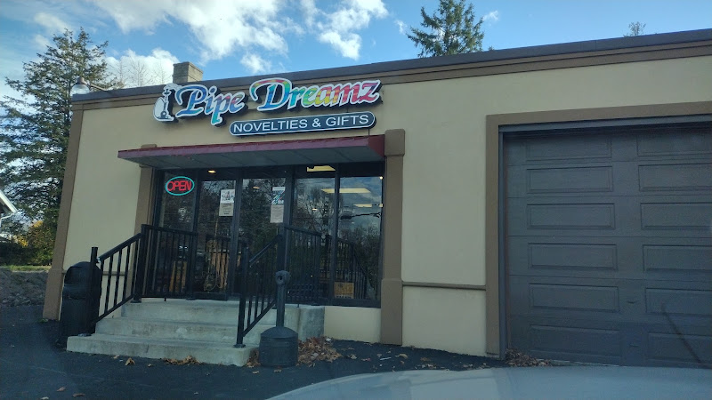 Pipe Dreamz Smoke Shop in Youngstown