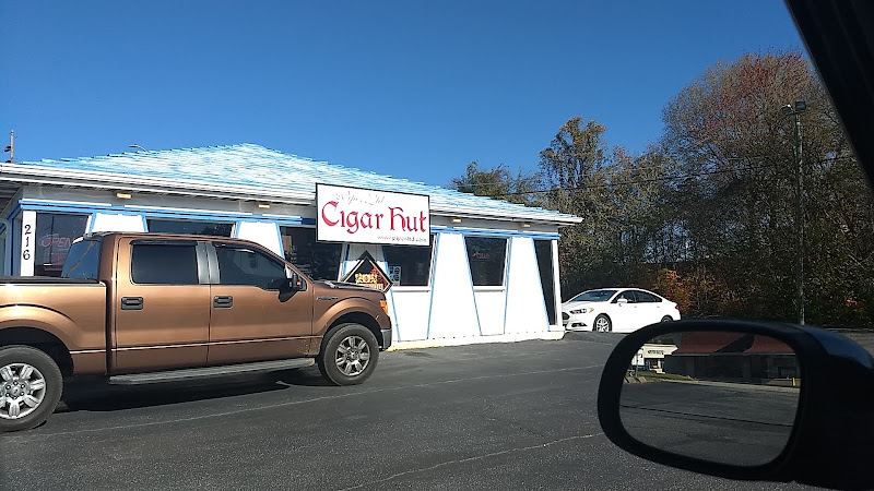 Pipes Ltd Cigar Hut in Hickory