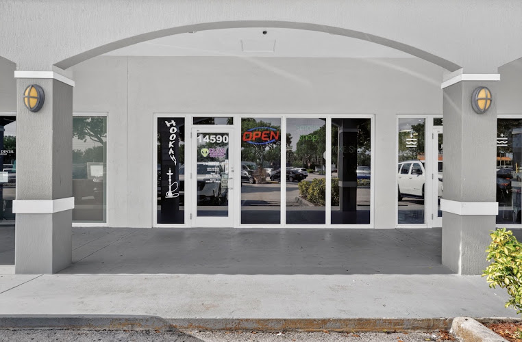 Plug Smoke Shop in Miami
