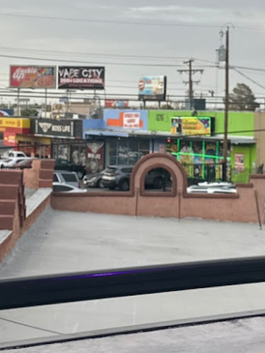 Pop smoke Vape Shop in El Paso