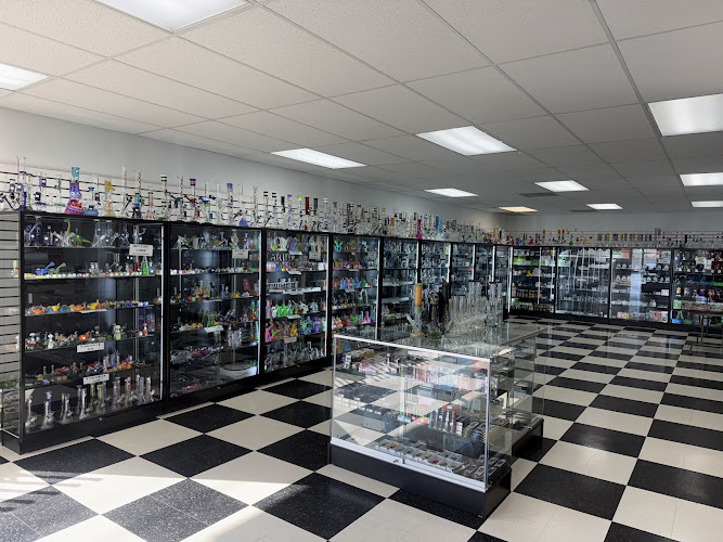 Puff Puff Pass Vape and Smoke Shop in Lima