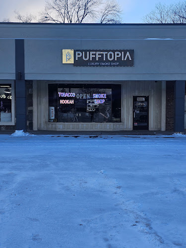 Pufftopia smoke shop in Clinton Township