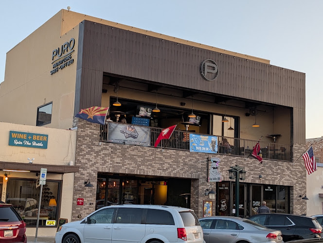 Puro Cigar Bar in Chandler