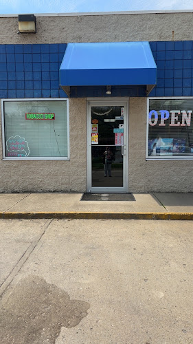 Qs tobacco shop in Caldwell