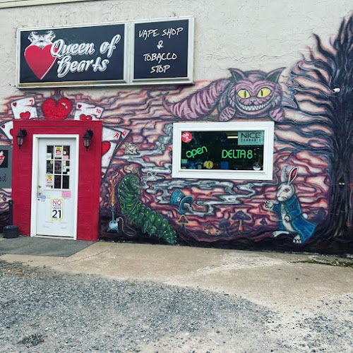 Queen Of Hearts Vape And Tobacco in Clyde