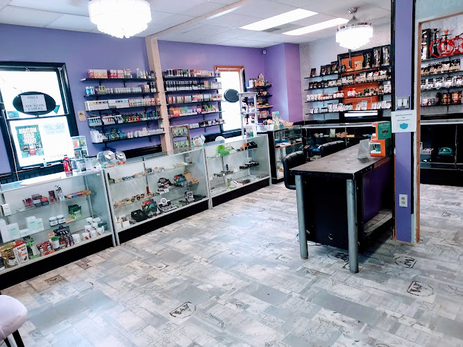 Queens Vapor & CBD in Huntersville