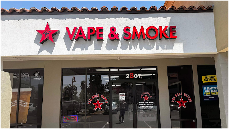 Red Star Vapor & Smoke in Phoenix