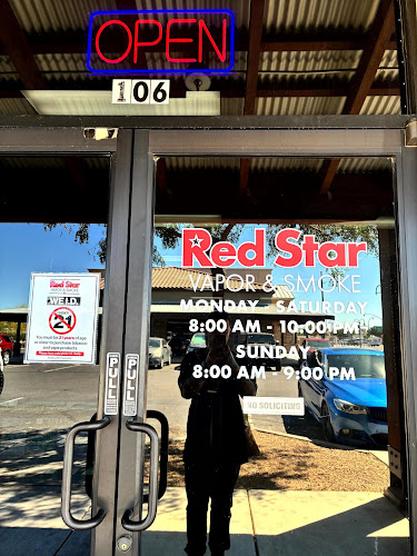 Red Star Vapor & Smoke in Queen Creek