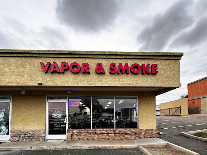 Red Star Vapor & Smoke in Tempe