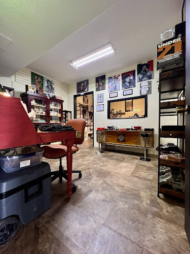 Revolucion Cigar Roller in McAllen