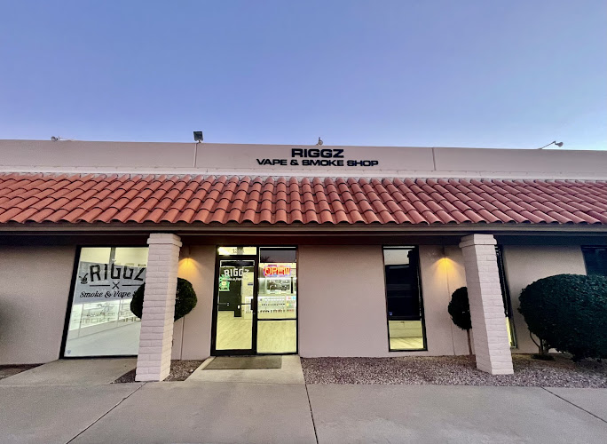 Riggz Smoke & Vape Shop in Green Valley