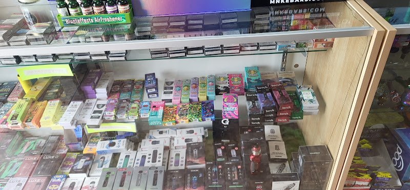 Ron's Smoke Shop in Garland