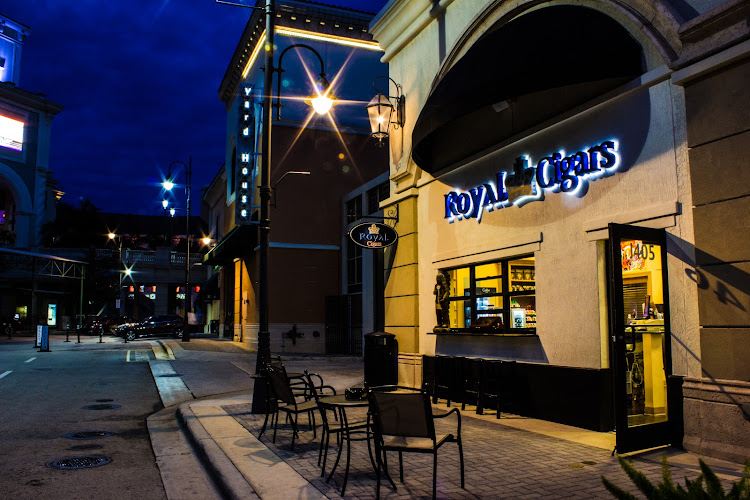 Royal Cigars @ Gulfstream Park in Hallandale Beach