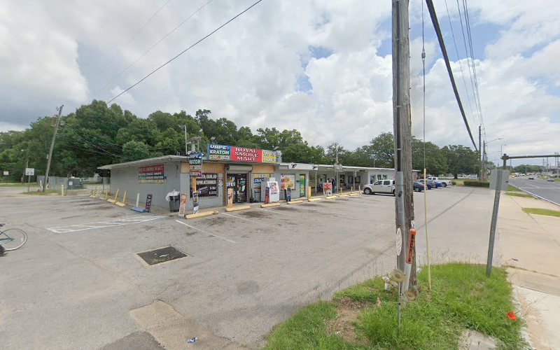 Royal Smoke Mart in Pensacola