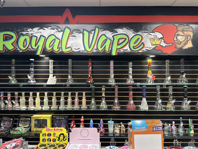 Royal Vape Smoke Shop in Milford