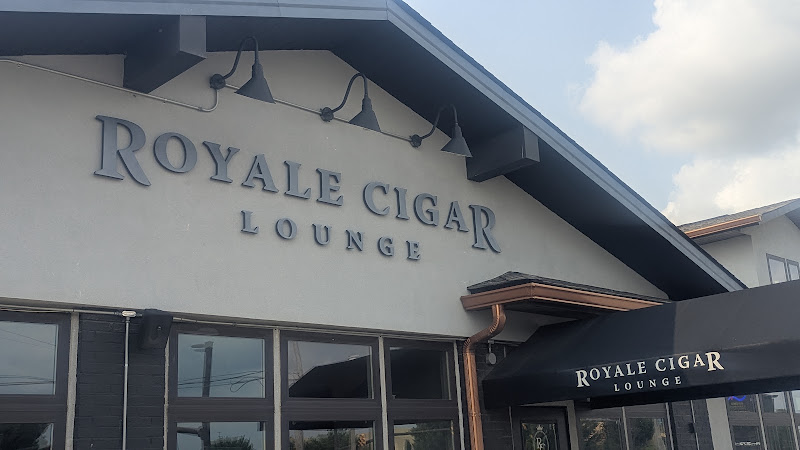 Royale Cigar Lounge in Columbus