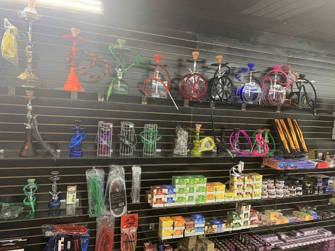 Sanaa Tobacco&Vape&Wireless Shop in Fayetteville