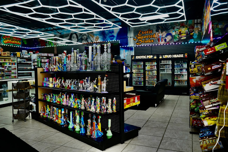 Sapphire Hookah in Warren