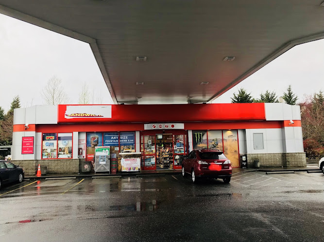 Sas Petroleum & Smoke Shop Grocery in Everett